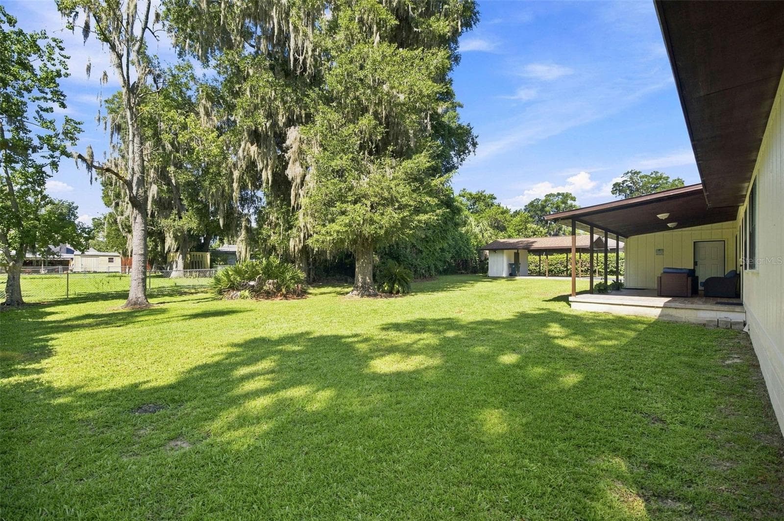 Covered Back Porch - 2830 SW 37TH DR, OCALA