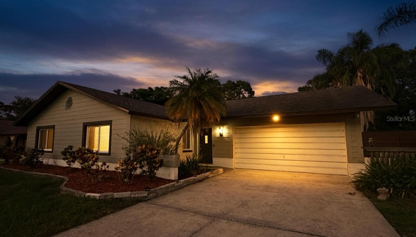 Font of Home at Dusk - 1583 REDWOOD AVE, DUNEDIN