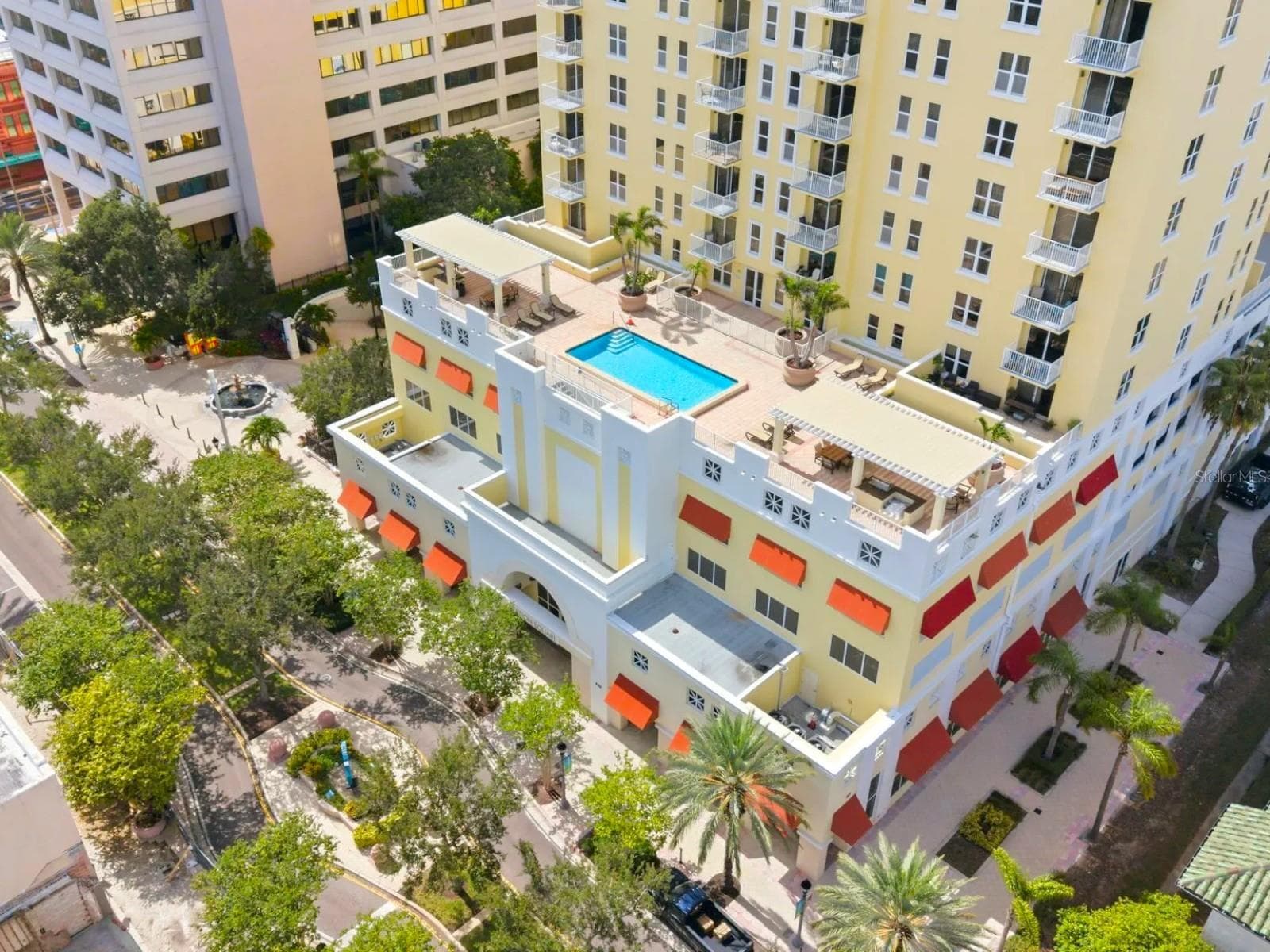 Condominium at 628 CLEVELAND ST #1507, CLEARWATER, photo 3 of 35