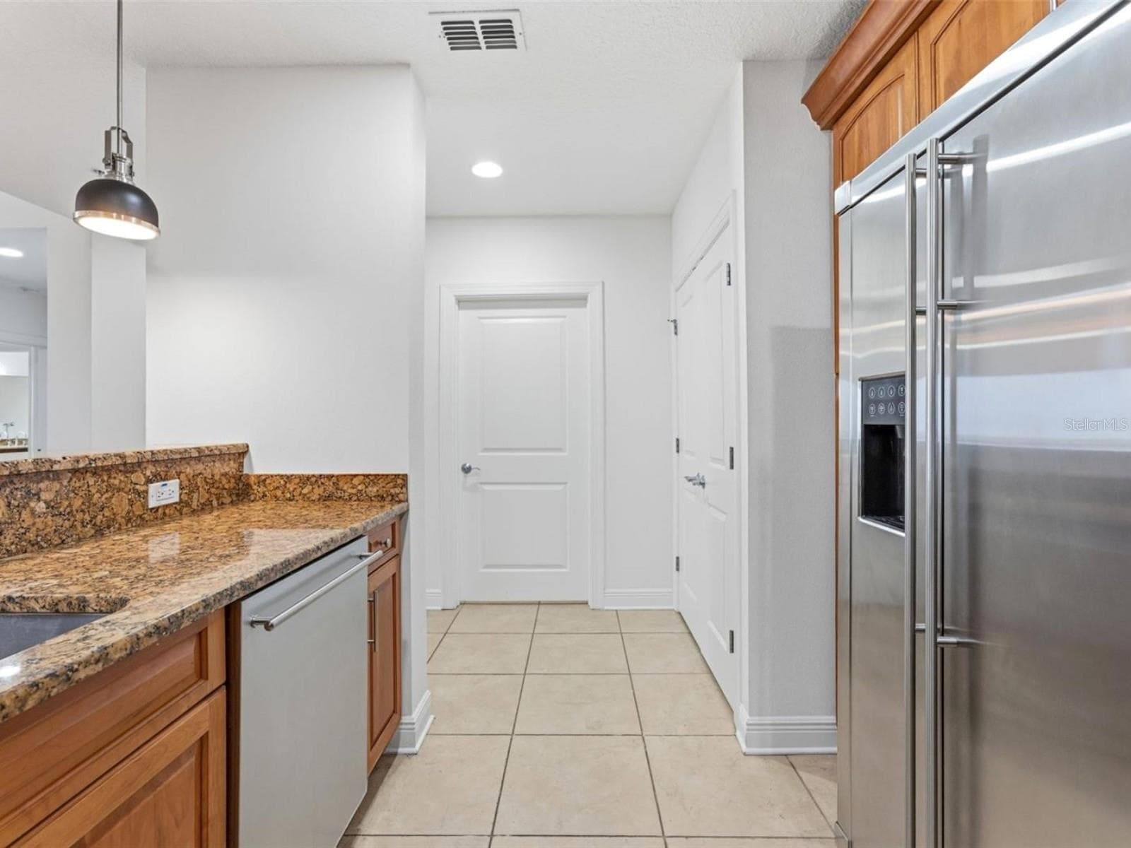Condominium at 628 CLEVELAND ST #1507, CLEARWATER, photo 10 of 35