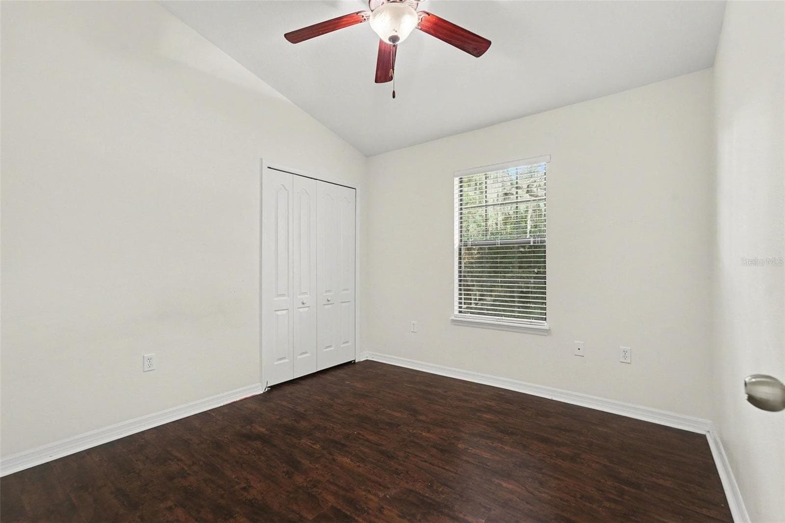 5520 Kinglethill Dr, Lithia FL 33547 - Bedroom 3 - 5520 KINGLETHILL DR, LITHIA