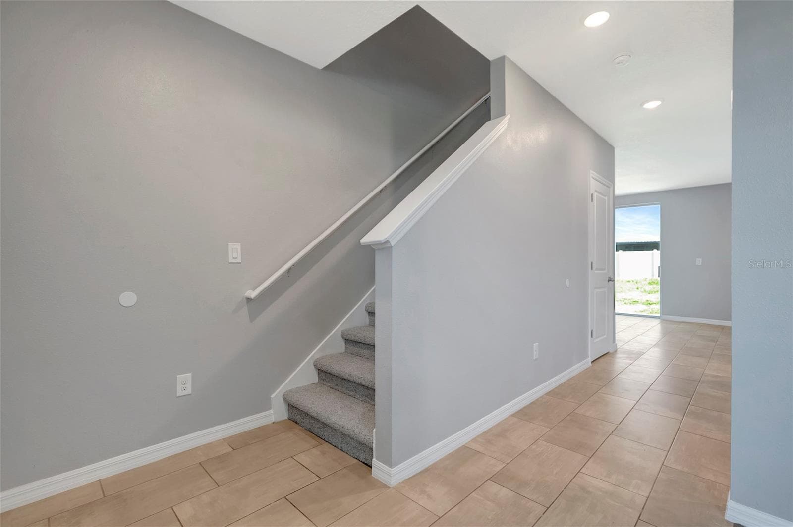 Single Family Residence at 38689 HARLOW ROSE DR, ZEPHYRHILLS, photo 9 of 49