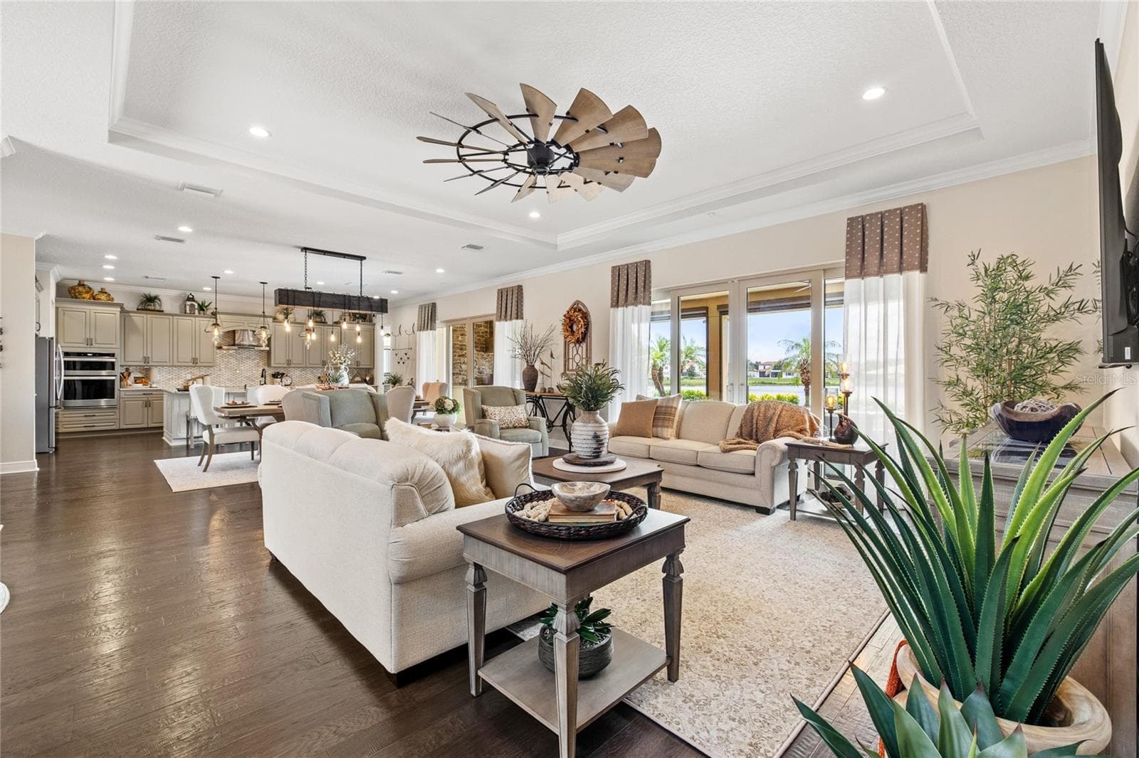 Living Room - 15475 SHOREBIRD LN, WINTER GARDEN