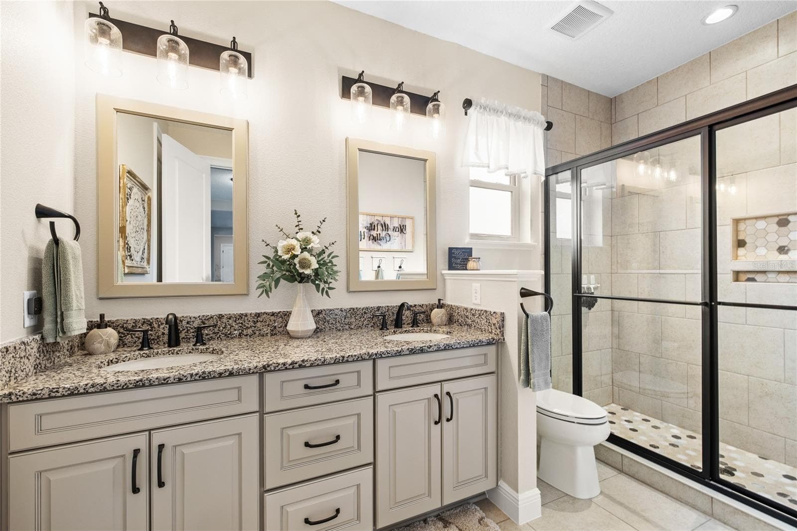 Guest Bathroom - 15475 SHOREBIRD LN, WINTER GARDEN