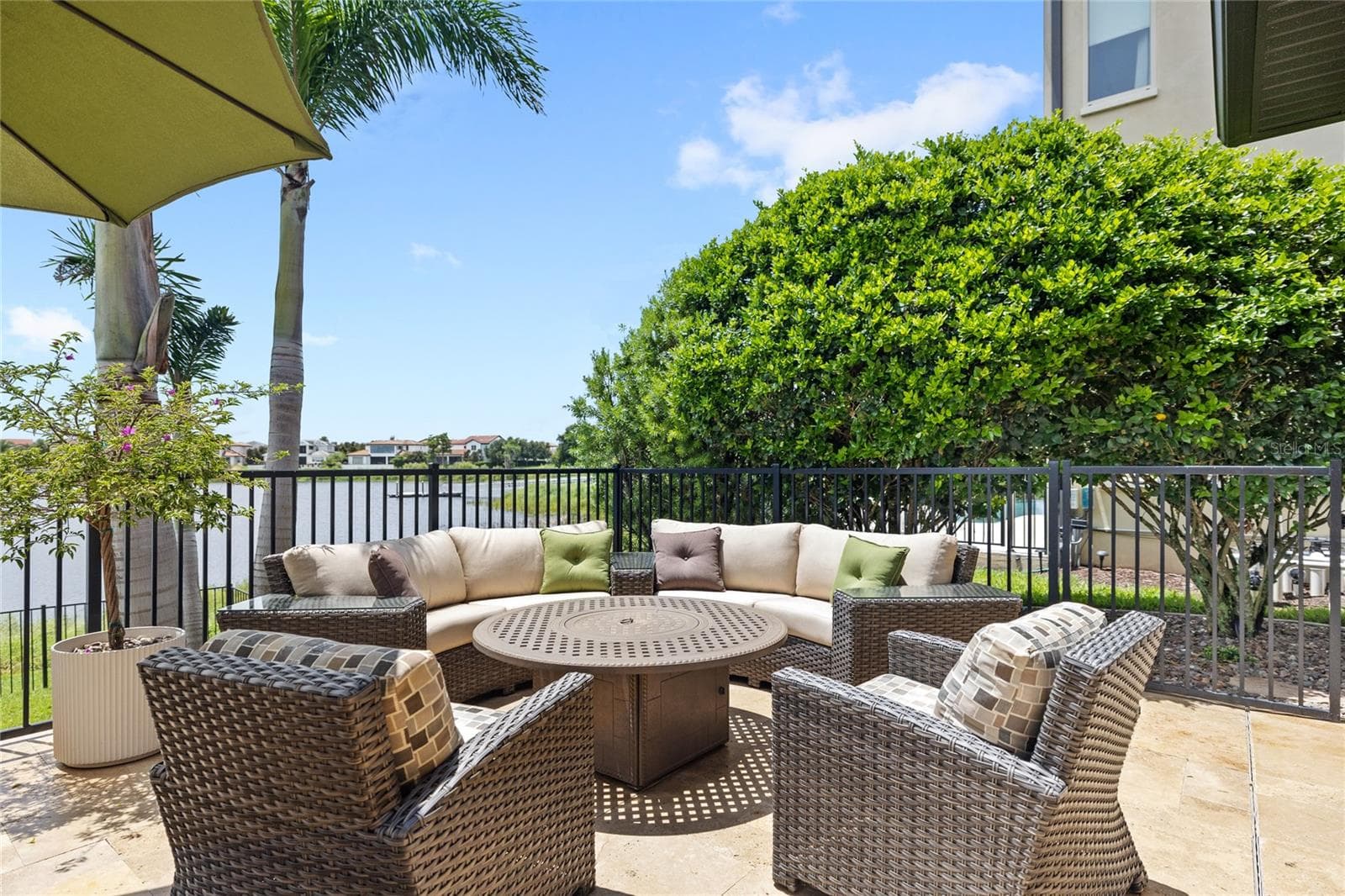 Outdoor Lounge - 15475 SHOREBIRD LN, WINTER GARDEN
