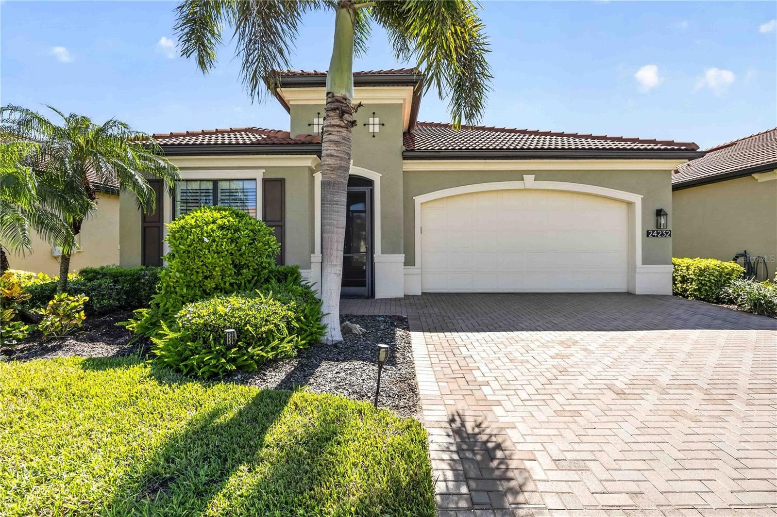 24232 Gallberry Drive - Welcome In! - 24232 GALLBERRY DR, VENICE