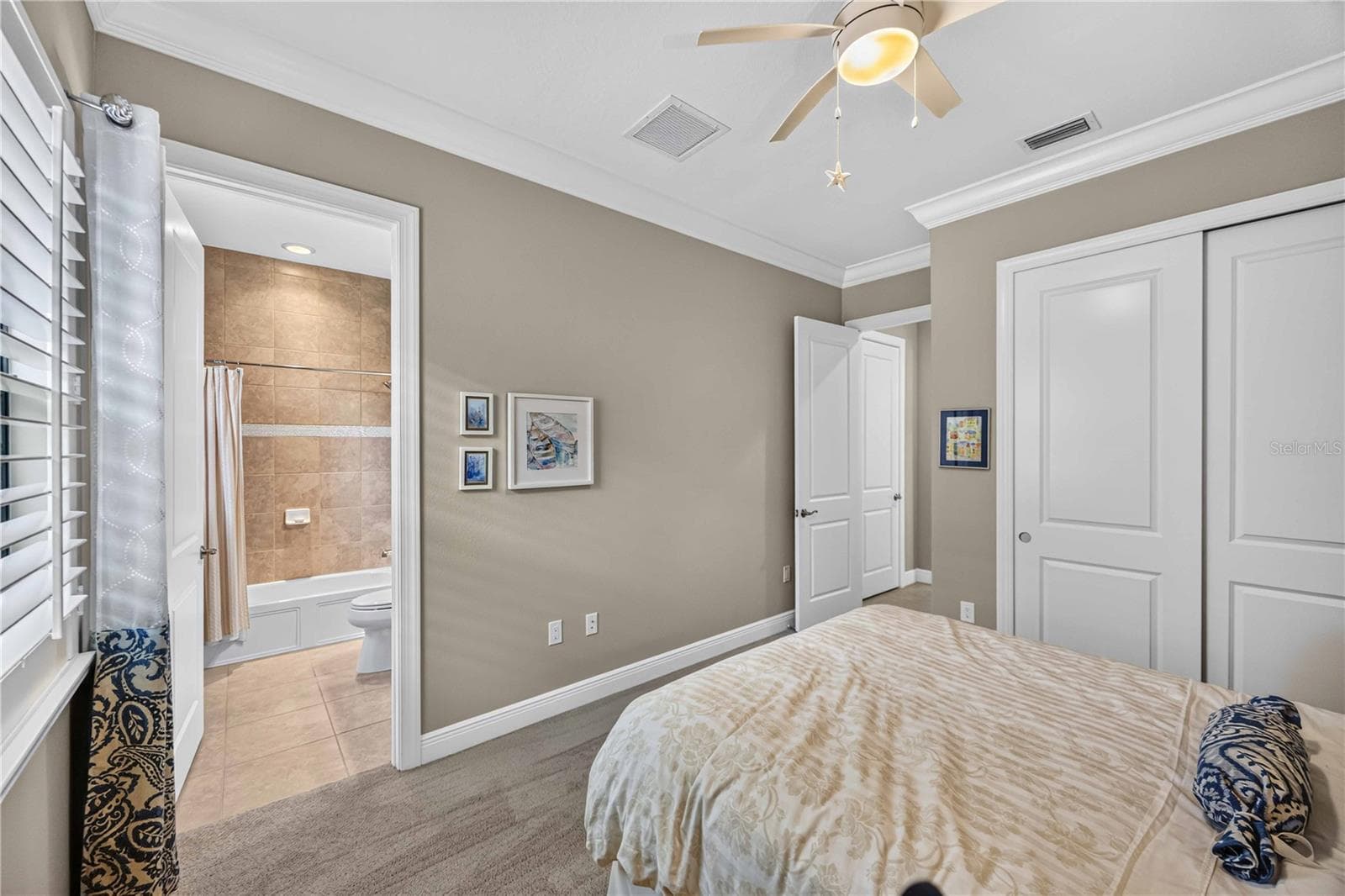 Ensuite Bedroom #2 - 24232 GALLBERRY DR, VENICE