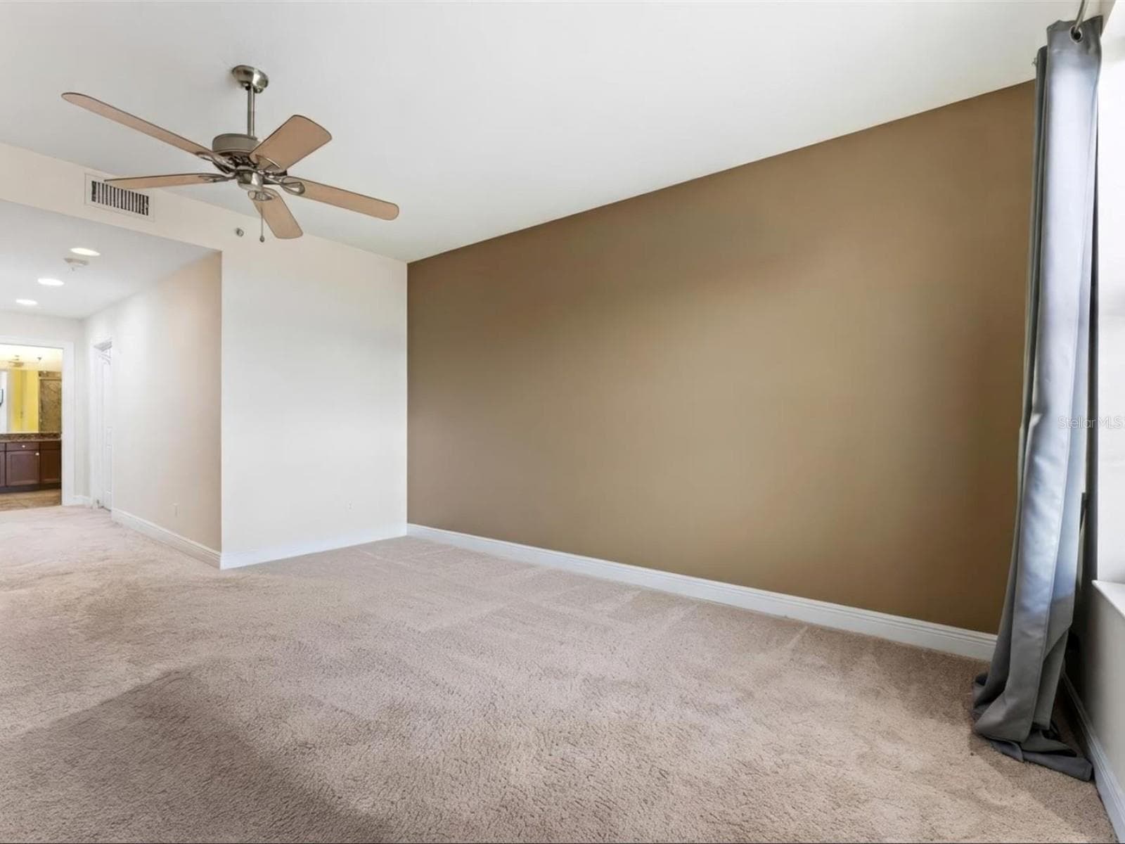 Condominium at 628 CLEVELAND ST #1211, CLEARWATER, photo 14 of 36