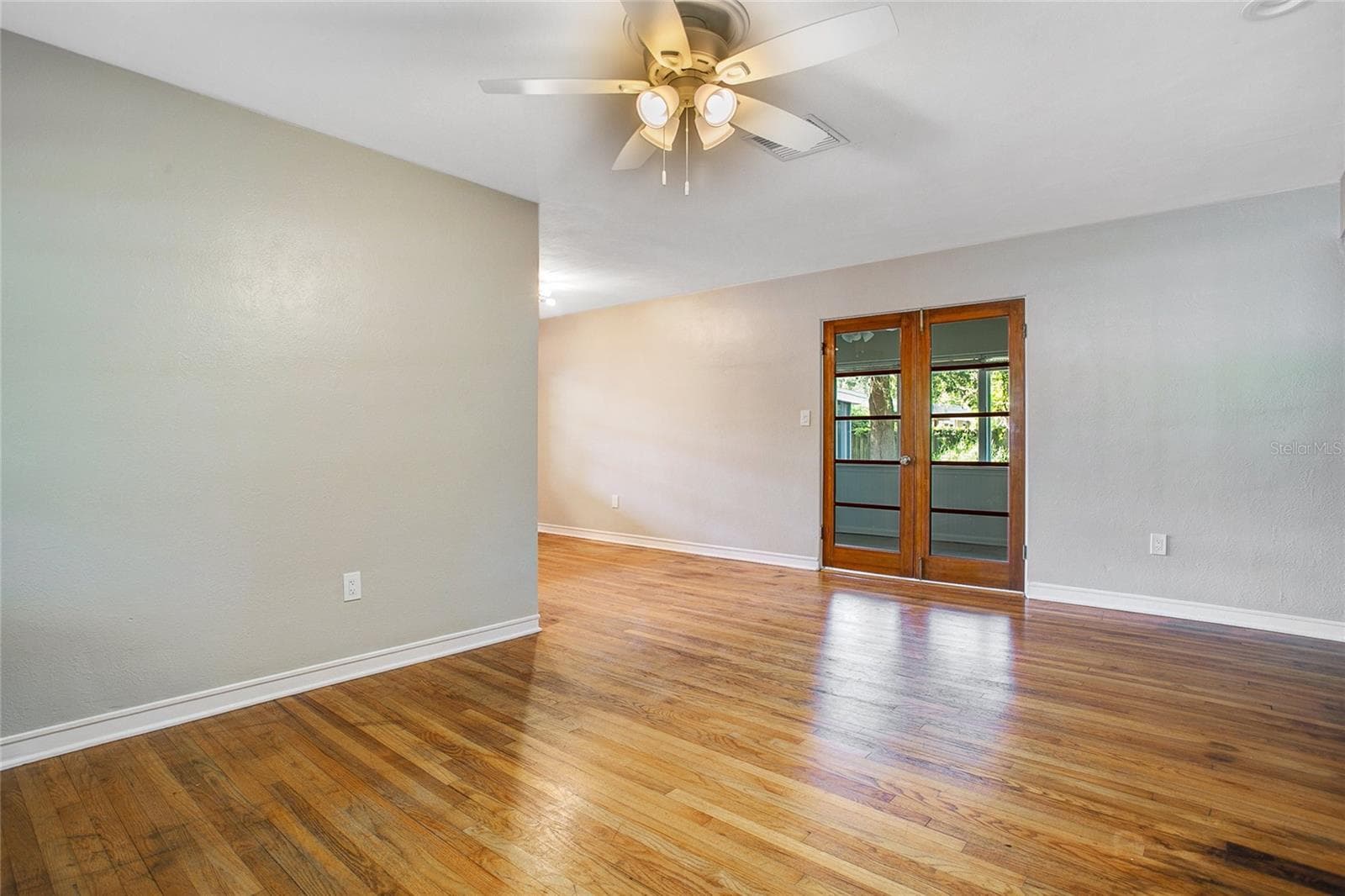 Single Family Residence at 1955 ELAND AVE, WINTER PARK, photo 3 of 19