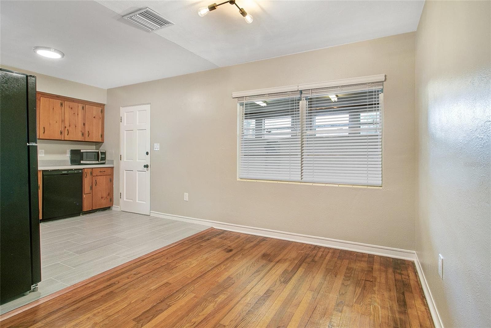 Single Family Residence at 1955 ELAND AVE, WINTER PARK, photo 7 of 19