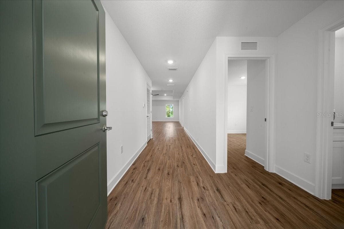 Main Hallway - 6241 FREEPORT DR, SPRING HILL