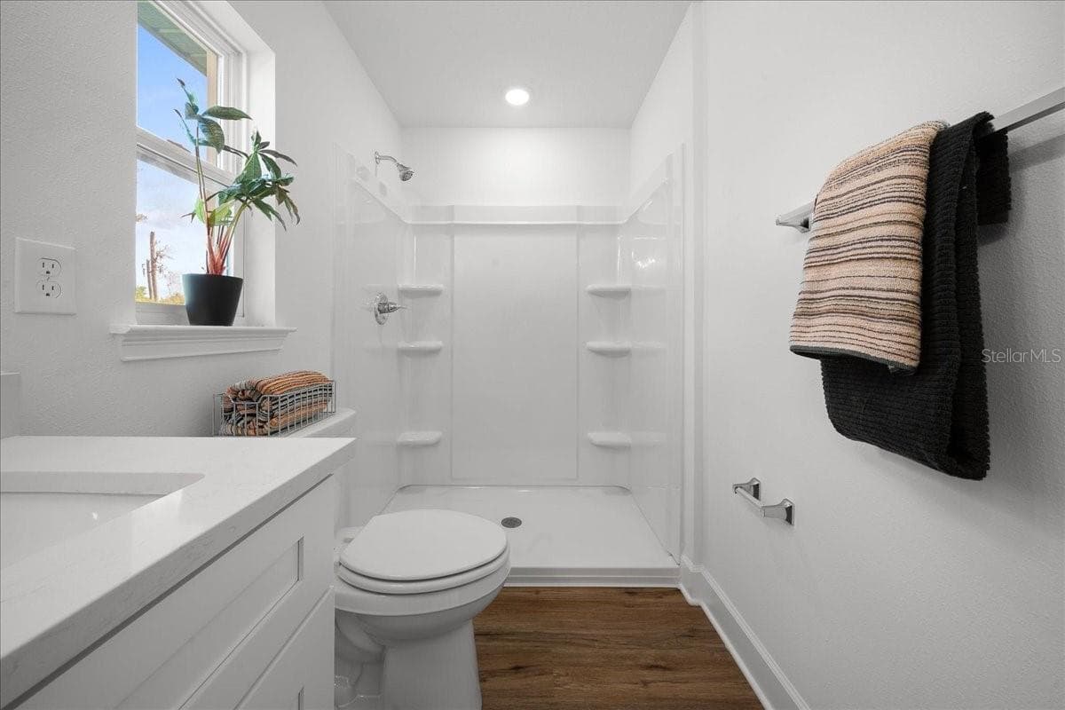 Primary Bathroom with Walk-in Shower - 6241 FREEPORT DR, SPRING HILL