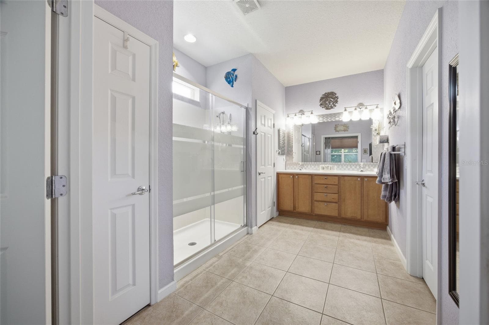 Primary bath - 9457 SW 66TH LOOP, OCALA