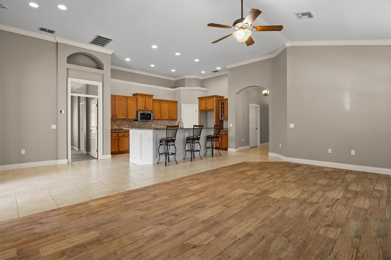Living Room/Kitchen - 8281 LAKE JAMES DR, LAKELAND