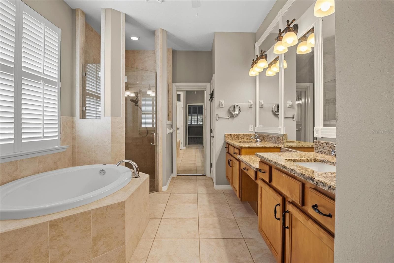 Primary Bathroom - 8281 LAKE JAMES DR, LAKELAND