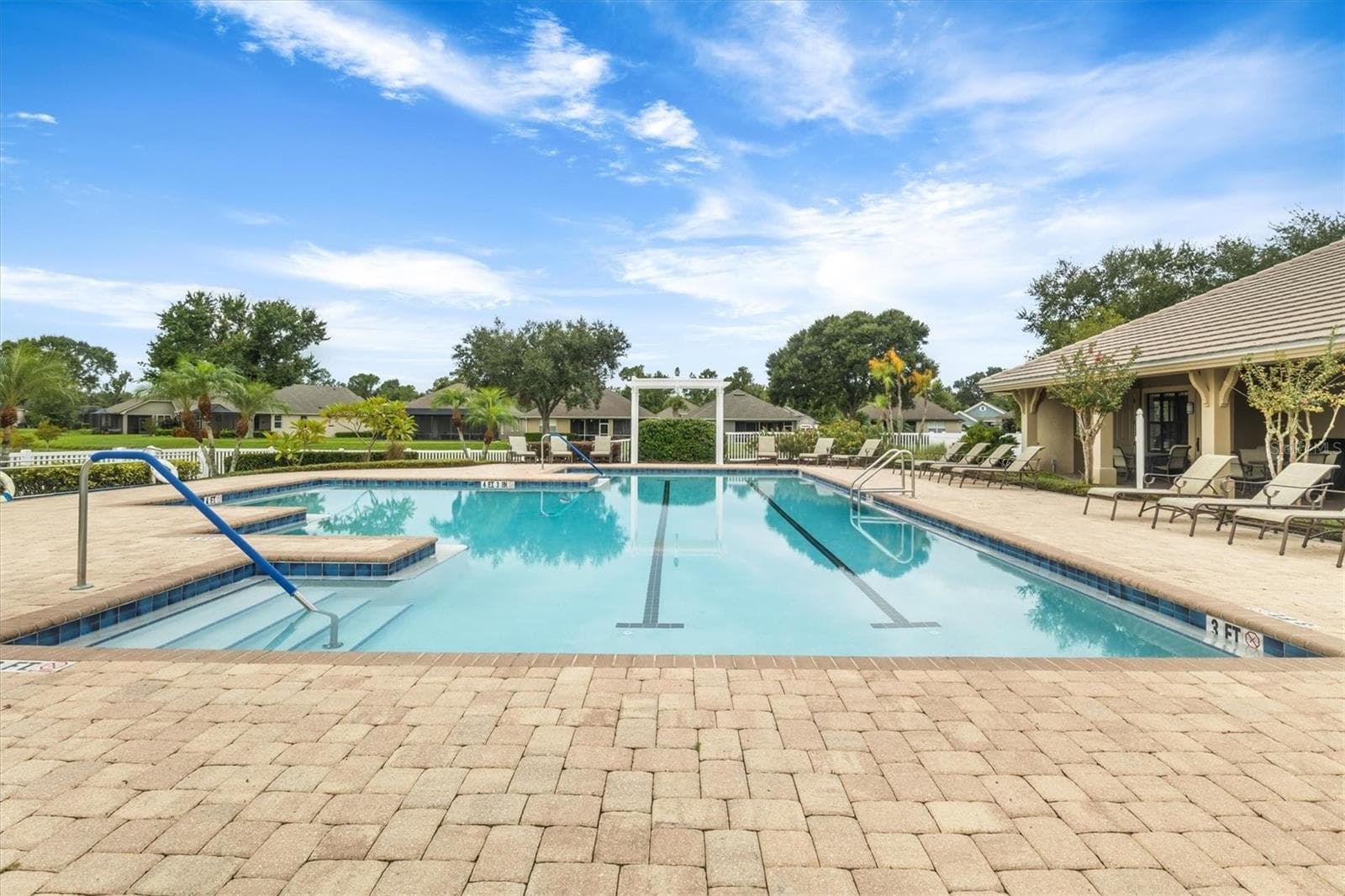 Community Pool - 8281 LAKE JAMES DR, LAKELAND