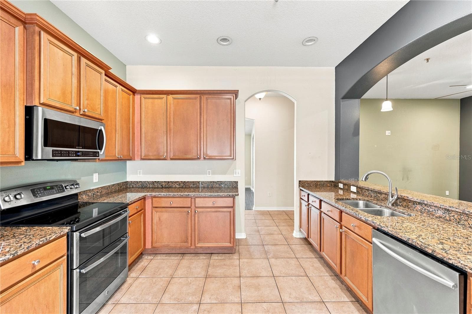 Kitchen - 13368 MANDALAY PL, SPRING HILL