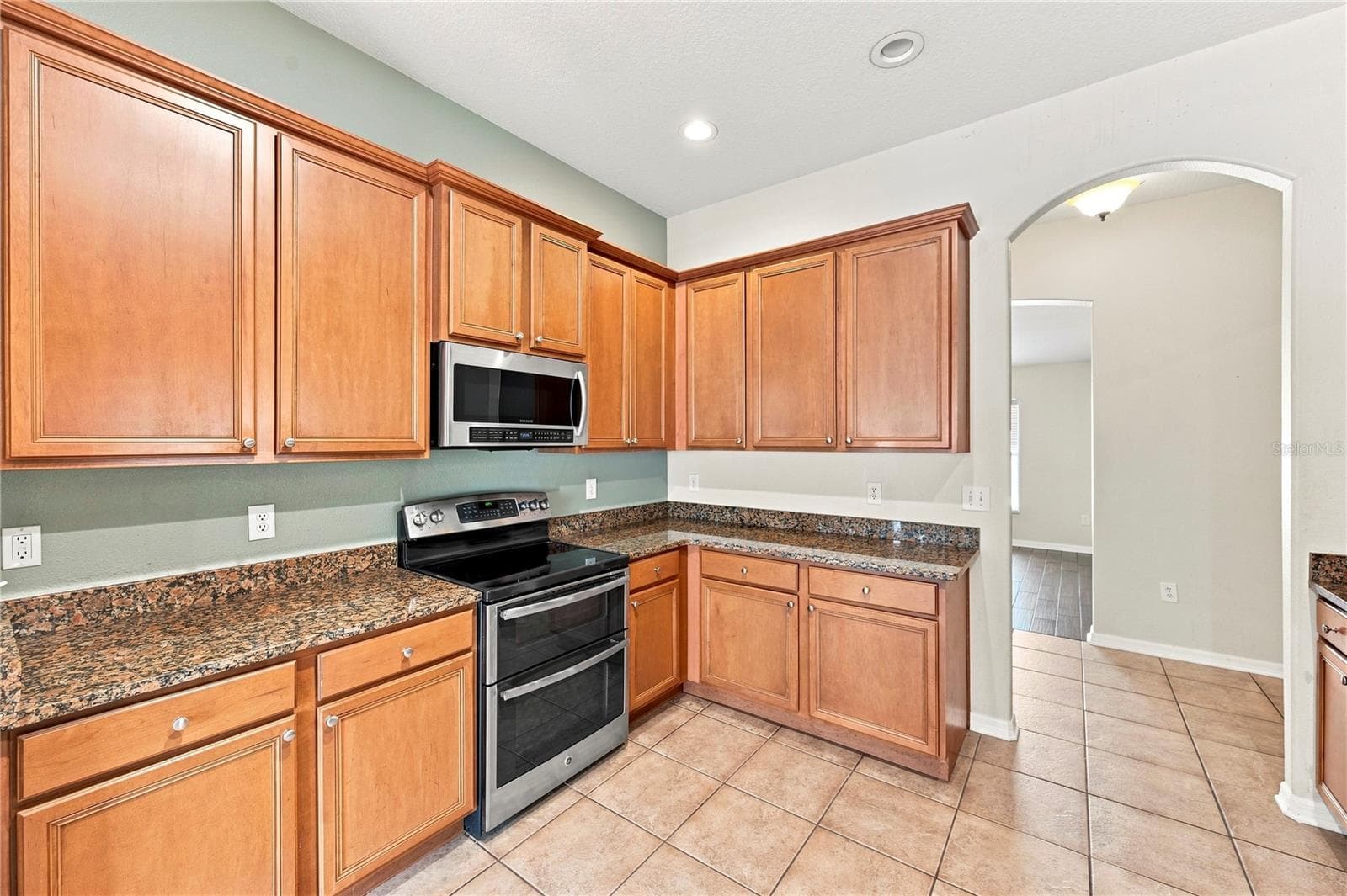 Kitchen - 13368 MANDALAY PL, SPRING HILL