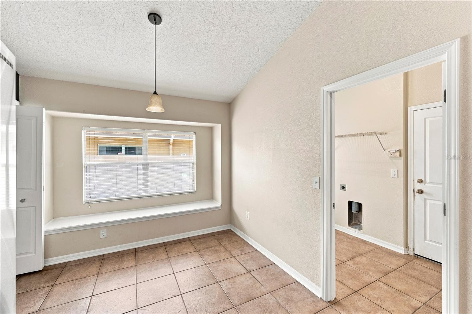 Breakfast Room - 13368 MANDALAY PL, SPRING HILL