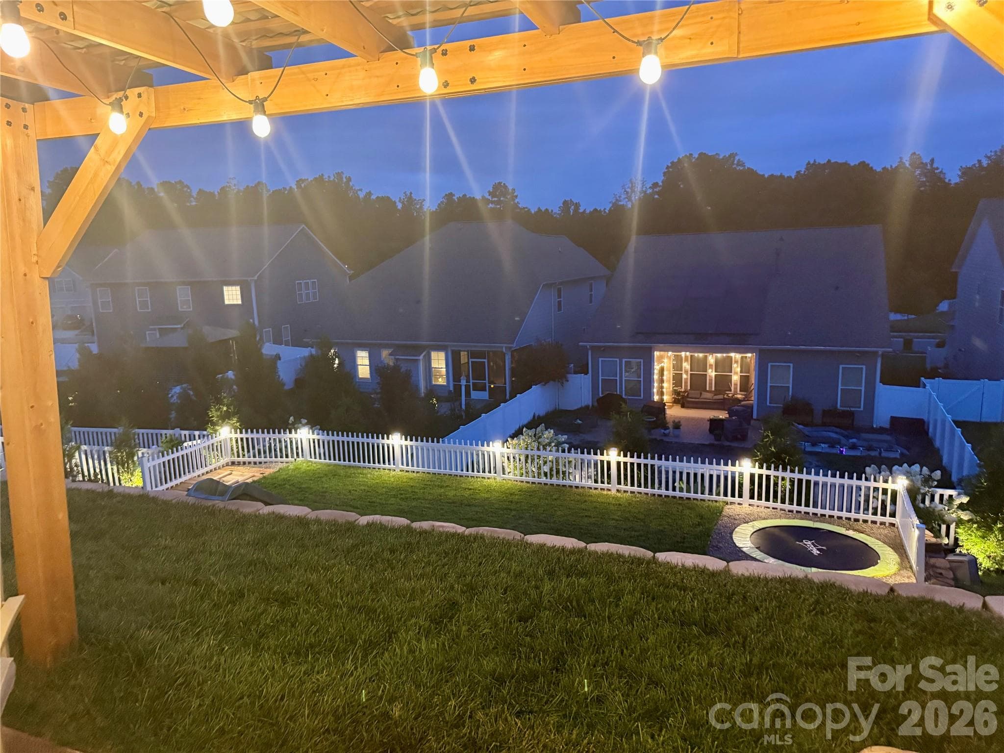 Single Family Residence at 172 Longleaf Drive, Mooresville, photo 5 of 36