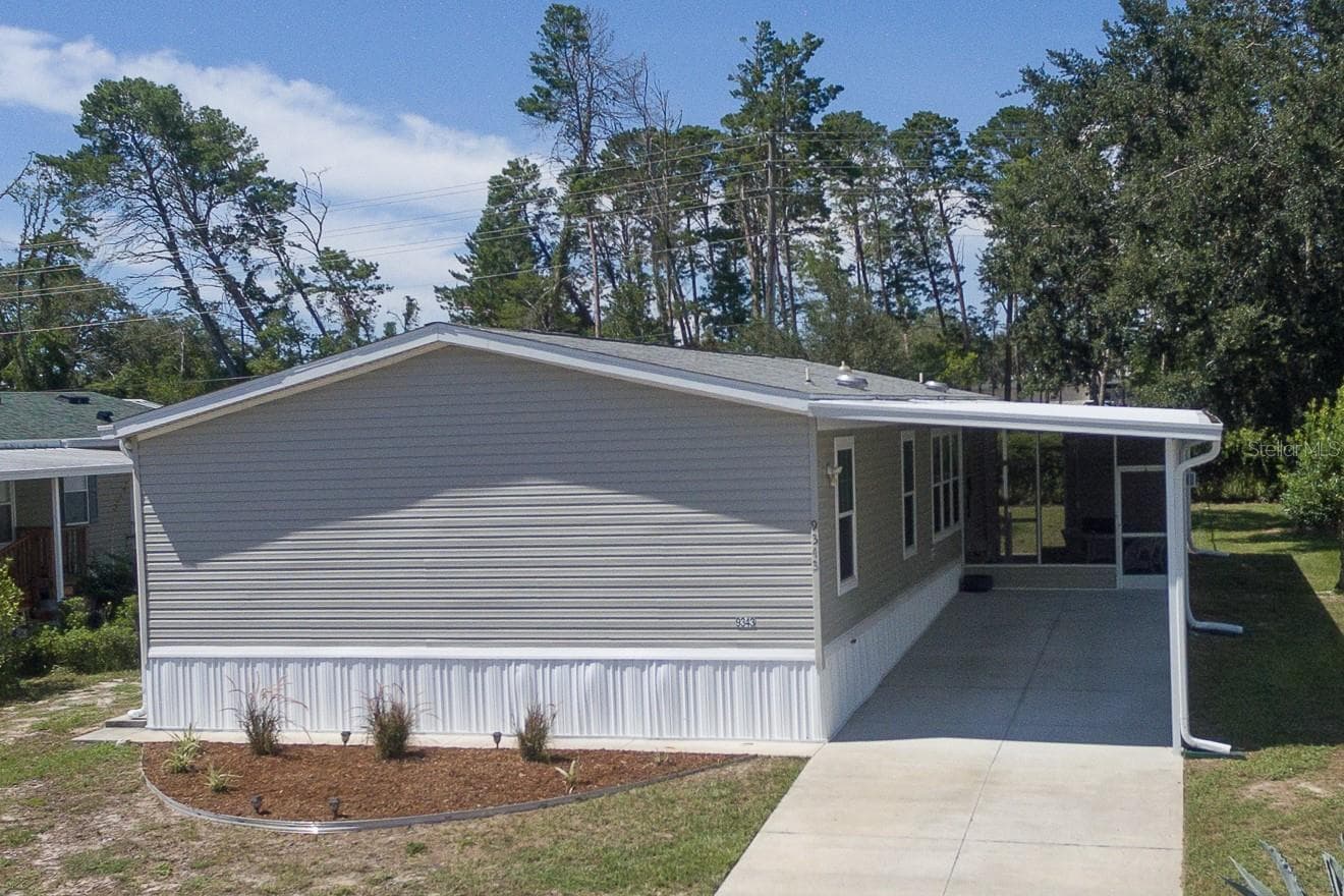 Manufactured Home at 9343 SCEPTER AVE, BROOKSVILLE, photo 33 of 44