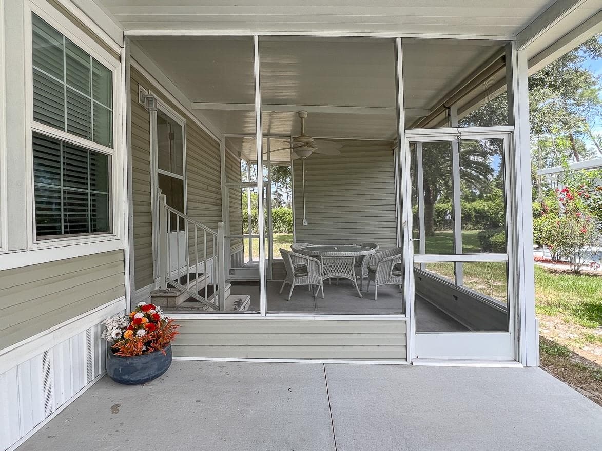 Manufactured Home at 9343 SCEPTER AVE, BROOKSVILLE, photo 36 of 44