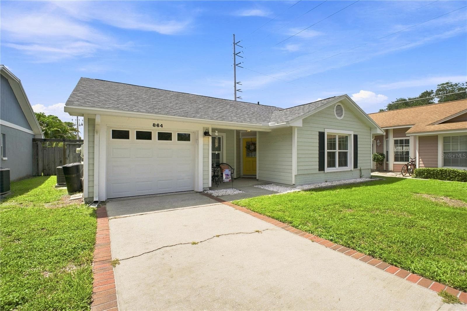864 FRANKLIN CIR