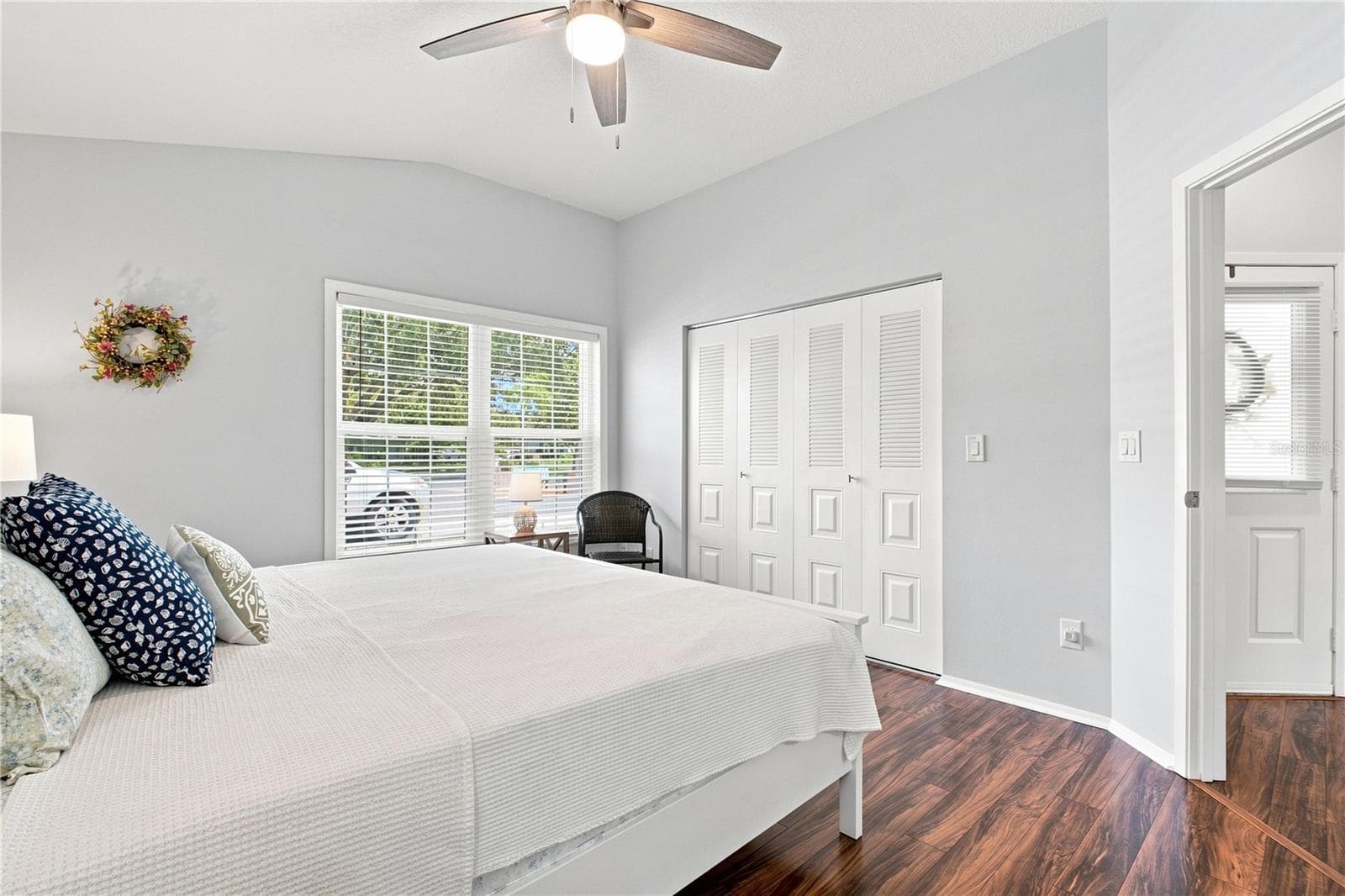 Single Family Residence at 864 FRANKLIN CIR, PALM HARBOR, photo 10 of 33
