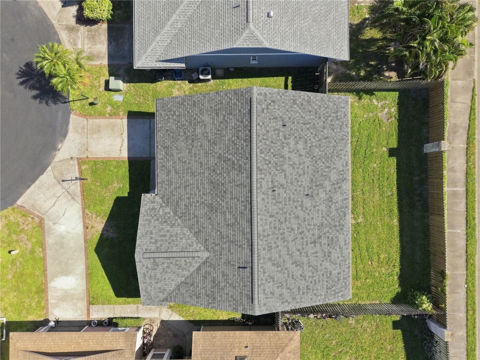 Single Family Residence at 864 FRANKLIN CIR, PALM HARBOR, photo 28 of 33