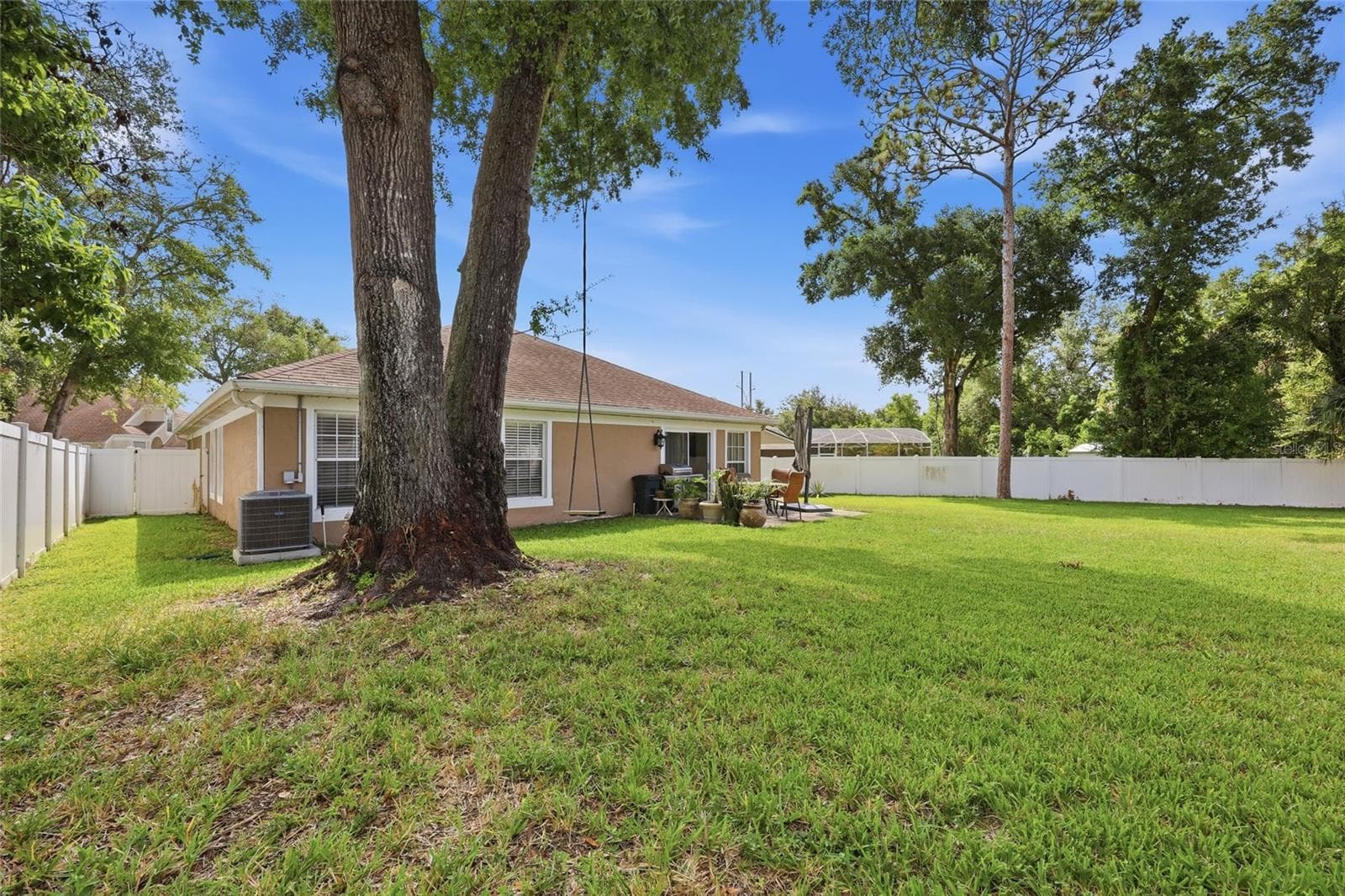 Single Family Residence at 115 N WEATHERSFIELD AVE, ALTAMONTE SPRINGS, photo 25 of 30