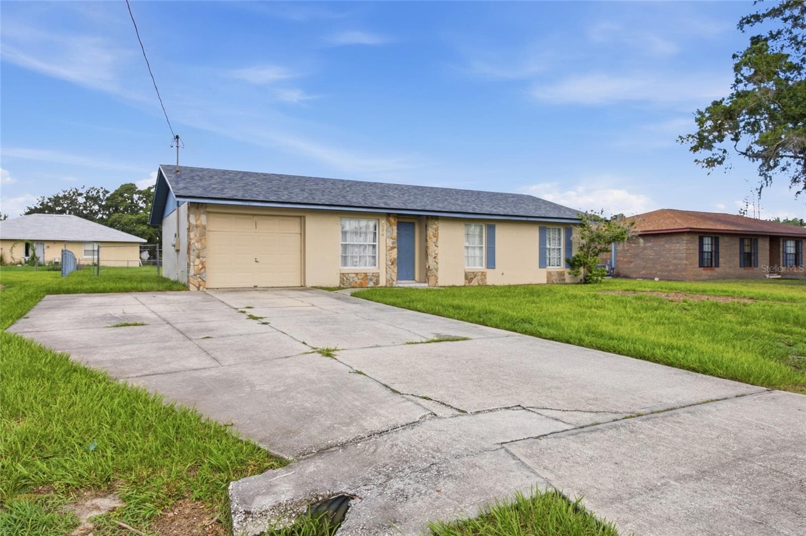 Single Family Residence at 8008 N CAMPBELL RD, LAKELAND, photo 2 of 41