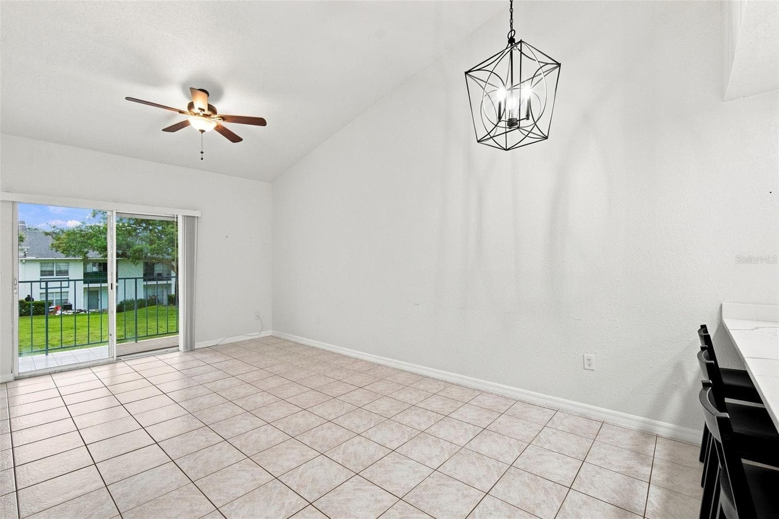Condominium at 5005 BORDEAUX VILLAGE PL #202, TAMPA, photo 5 of 38
