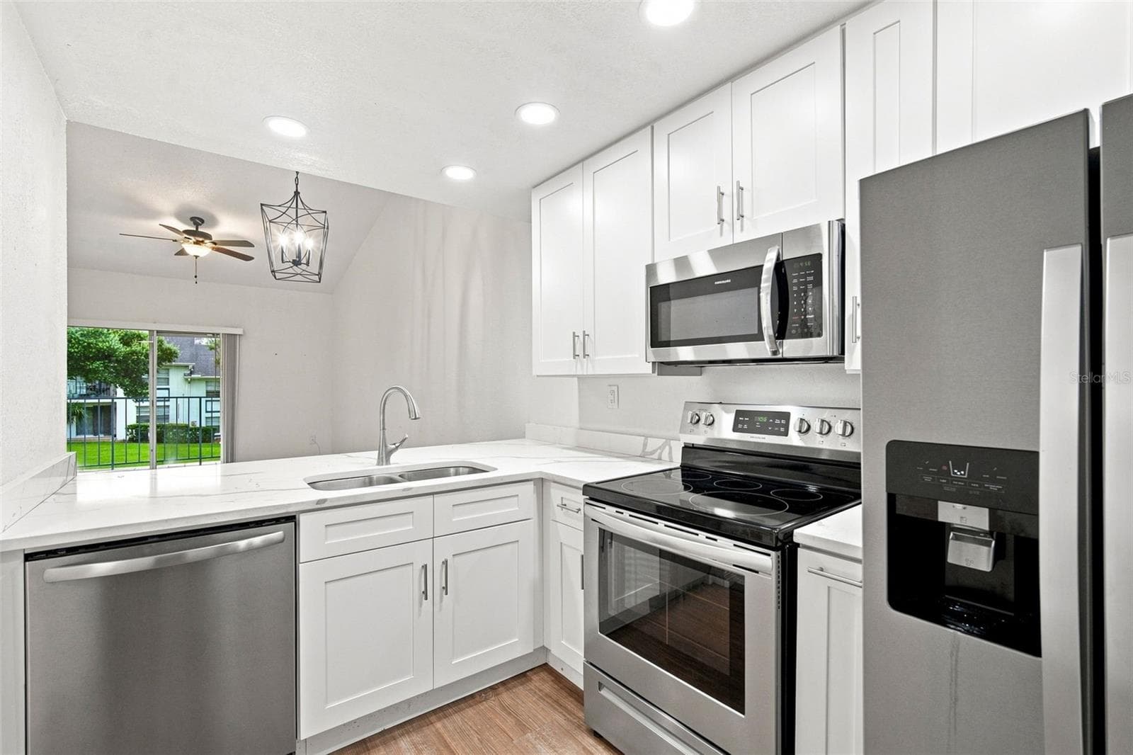 Condominium at 5005 BORDEAUX VILLAGE PL #202, TAMPA, photo 10 of 38
