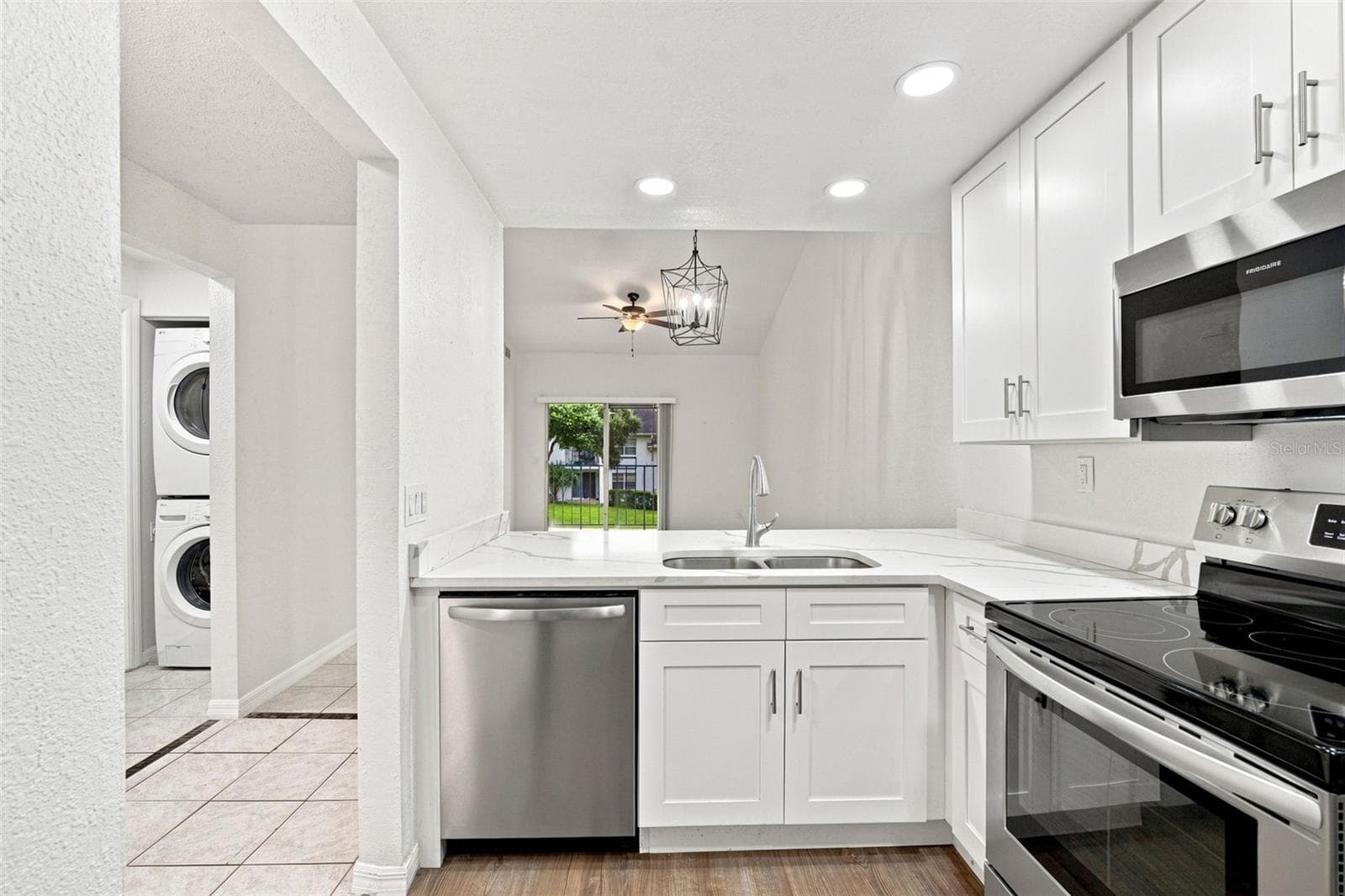 Condominium at 5005 BORDEAUX VILLAGE PL #202, TAMPA, photo 11 of 38