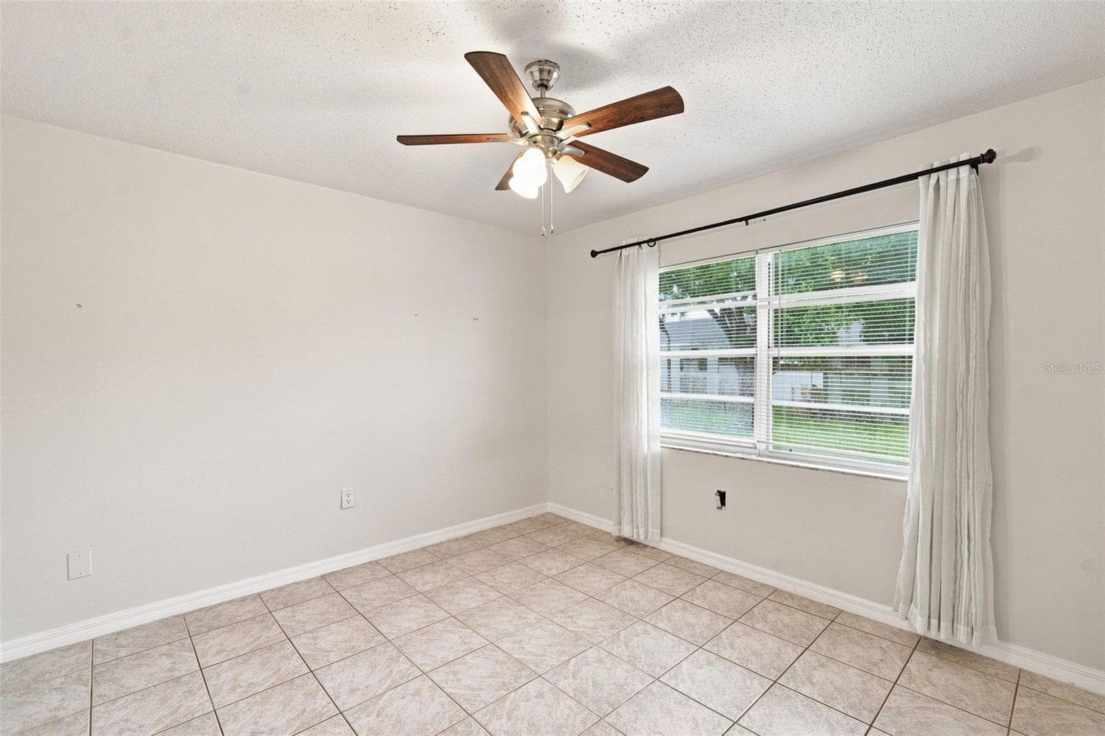 Condominium at 5005 BORDEAUX VILLAGE PL #202, TAMPA, photo 15 of 38