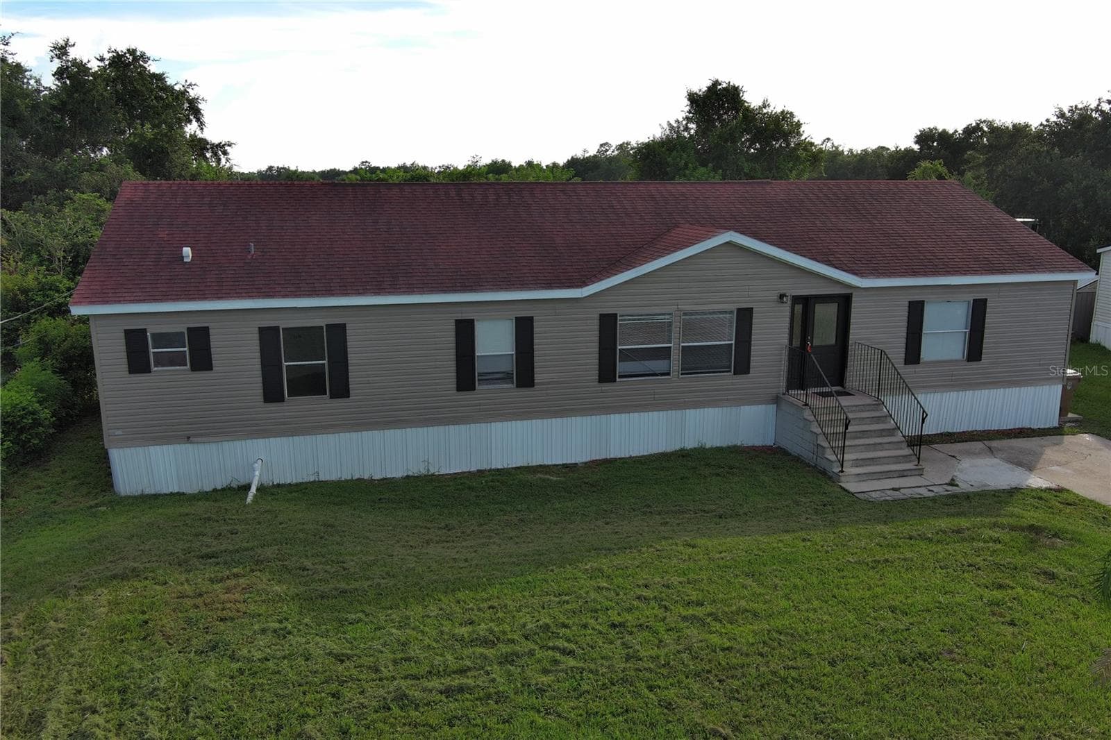 Manufactured Home at 1124 DARA CAY DR, KISSIMMEE, photo 3 of 29