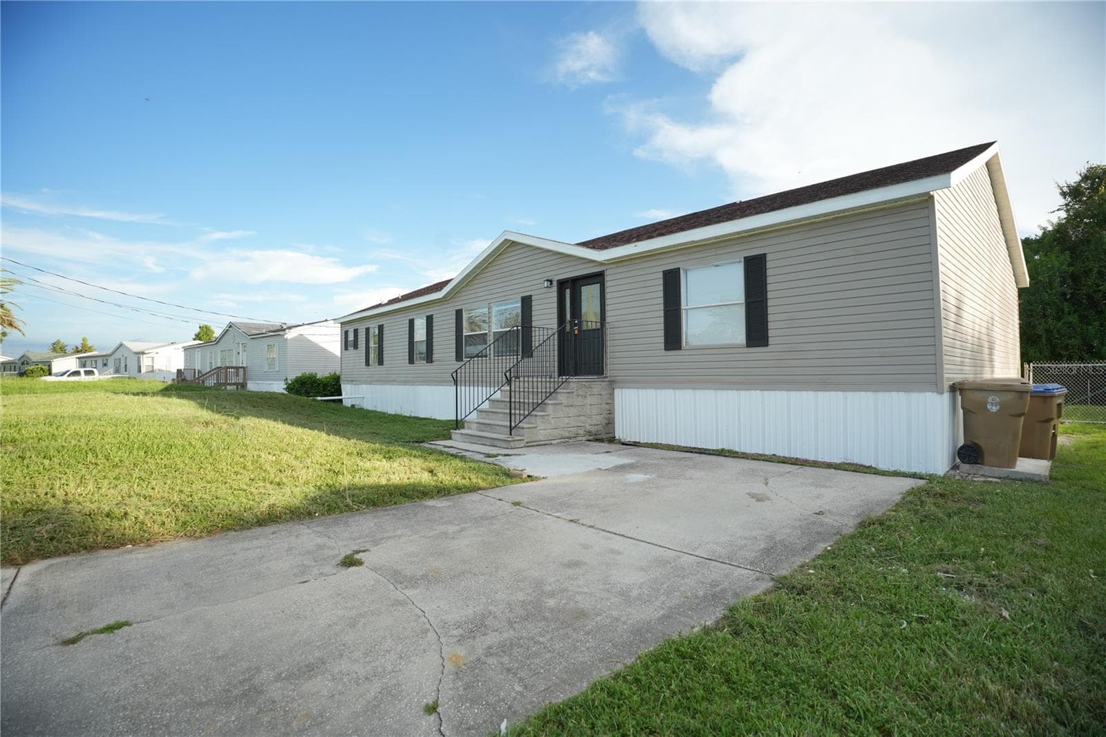 Manufactured Home at 1124 DARA CAY DR, KISSIMMEE, photo 24 of 29