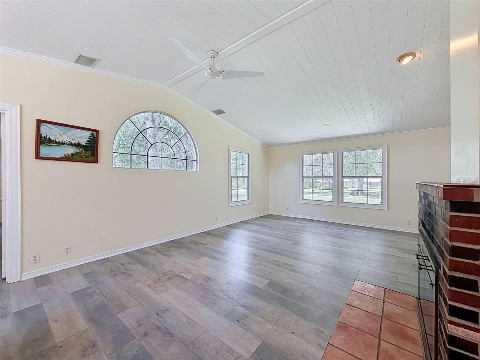 Single Family Residence at 11 PATRICIA RD, YANKEETOWN, photo 13 of 87