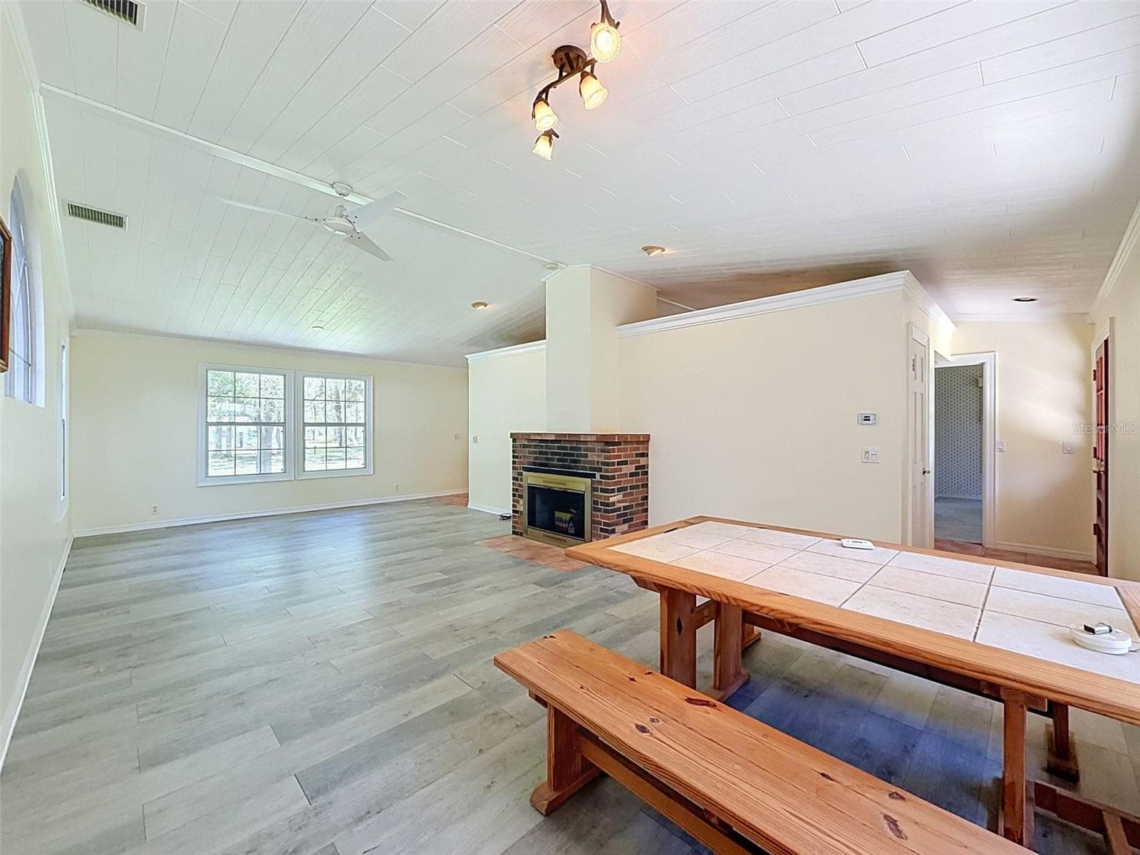 Single Family Residence at 11 PATRICIA RD, YANKEETOWN, photo 15 of 87