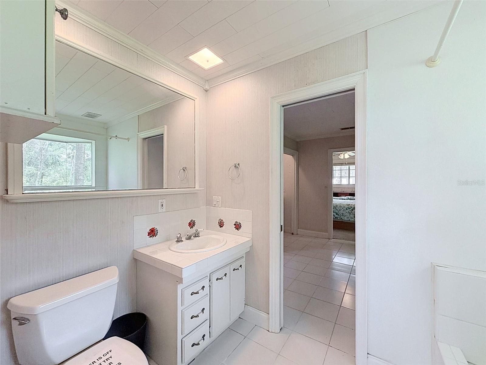 Single Family Residence at 11 PATRICIA RD, YANKEETOWN, photo 31 of 87
