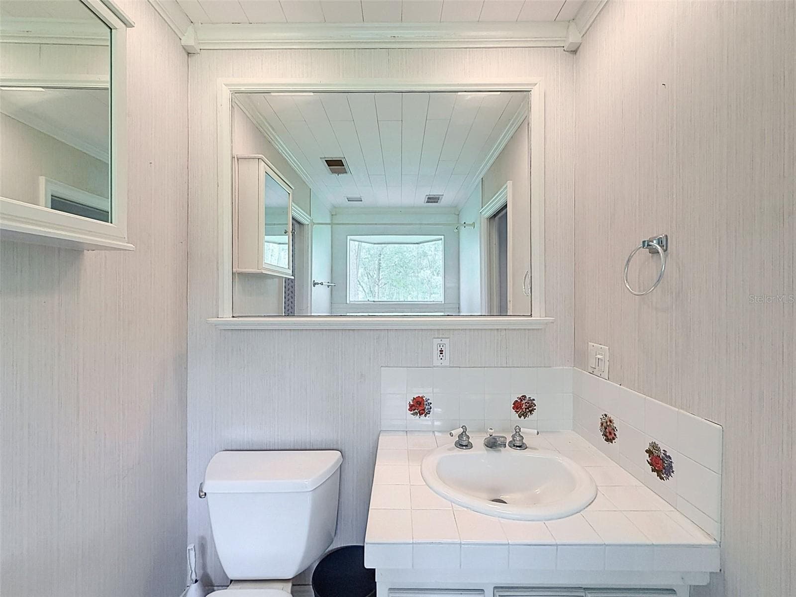 Single Family Residence at 11 PATRICIA RD, YANKEETOWN, photo 33 of 87