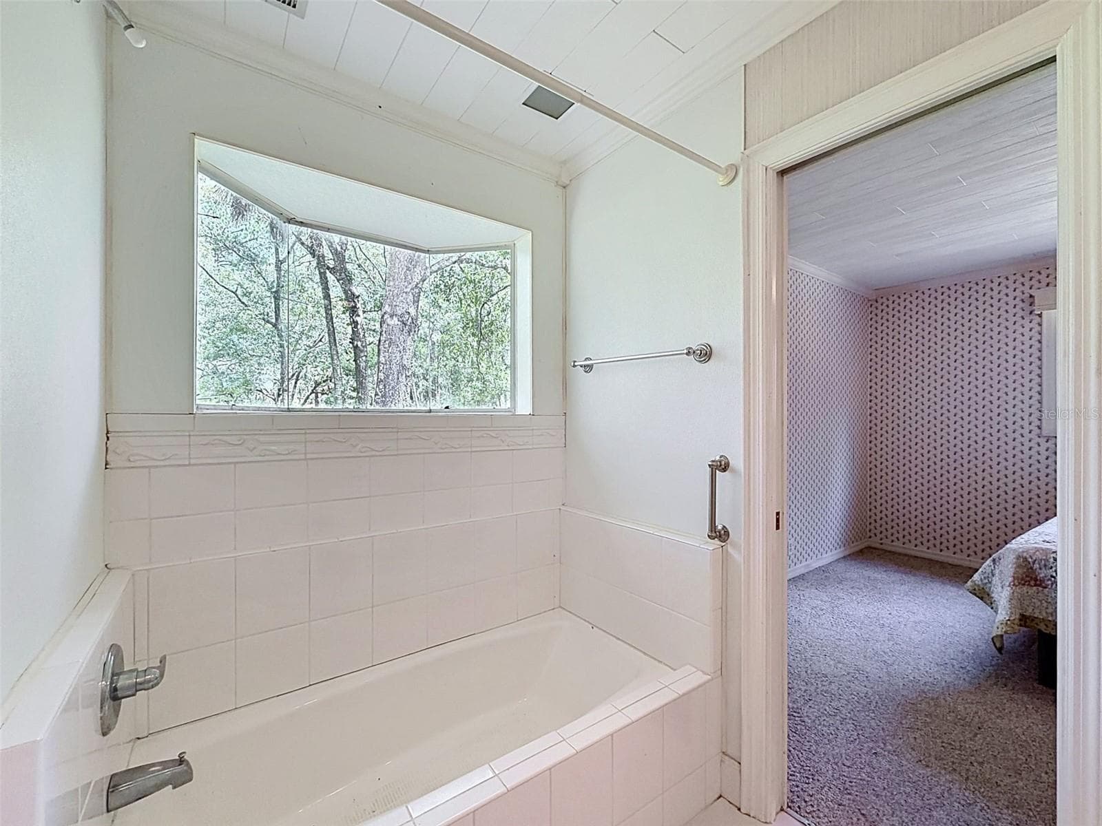 Single Family Residence at 11 PATRICIA RD, YANKEETOWN, photo 34 of 87
