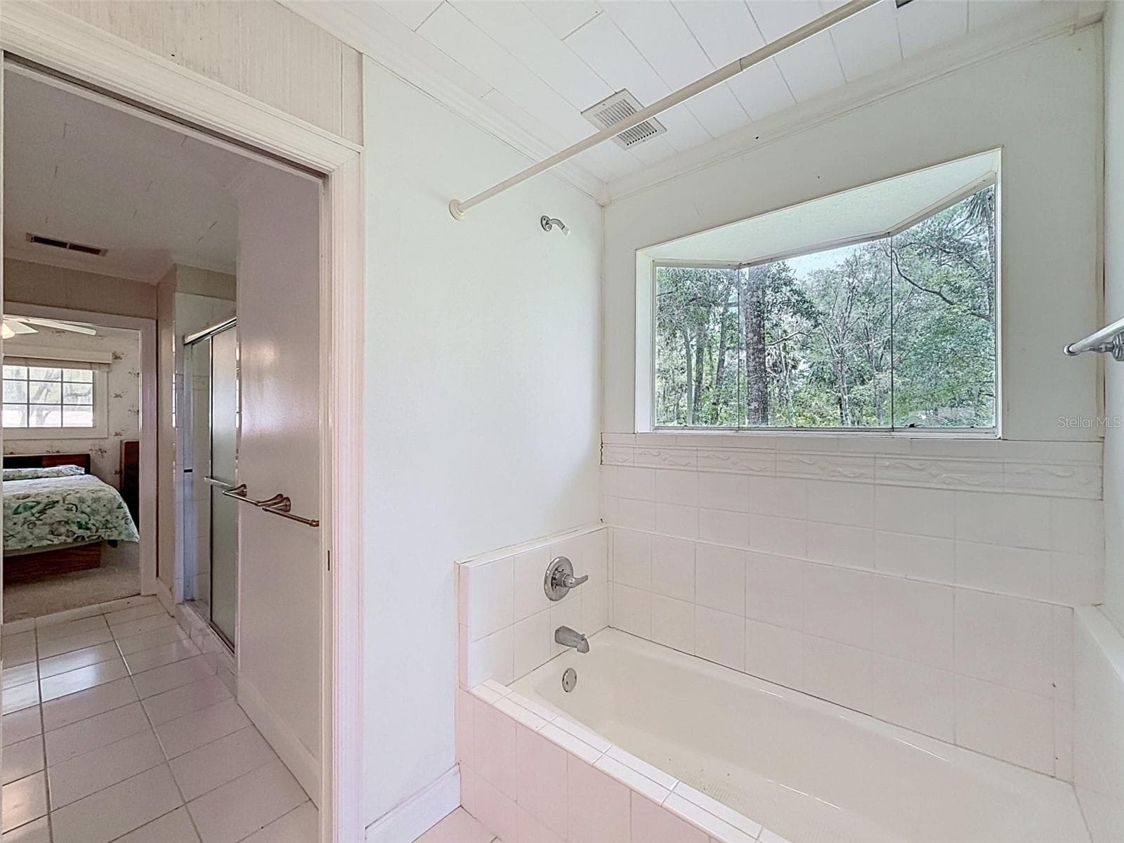 Single Family Residence at 11 PATRICIA RD, YANKEETOWN, photo 36 of 87