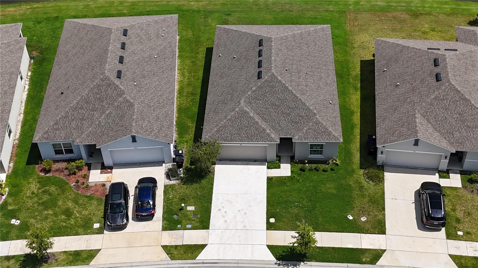 Single Family Residence at 486 PINE TREE BRIDGE TRL, ST CLOUD, photo 6 of 32