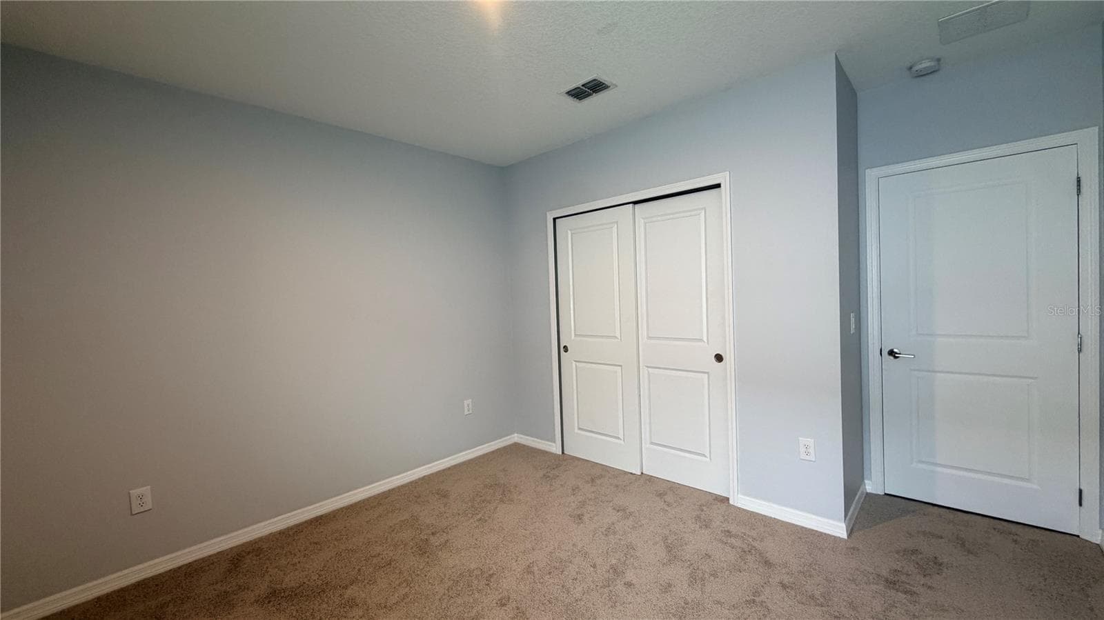 Single Family Residence at 486 PINE TREE BRIDGE TRL, ST CLOUD, photo 22 of 32