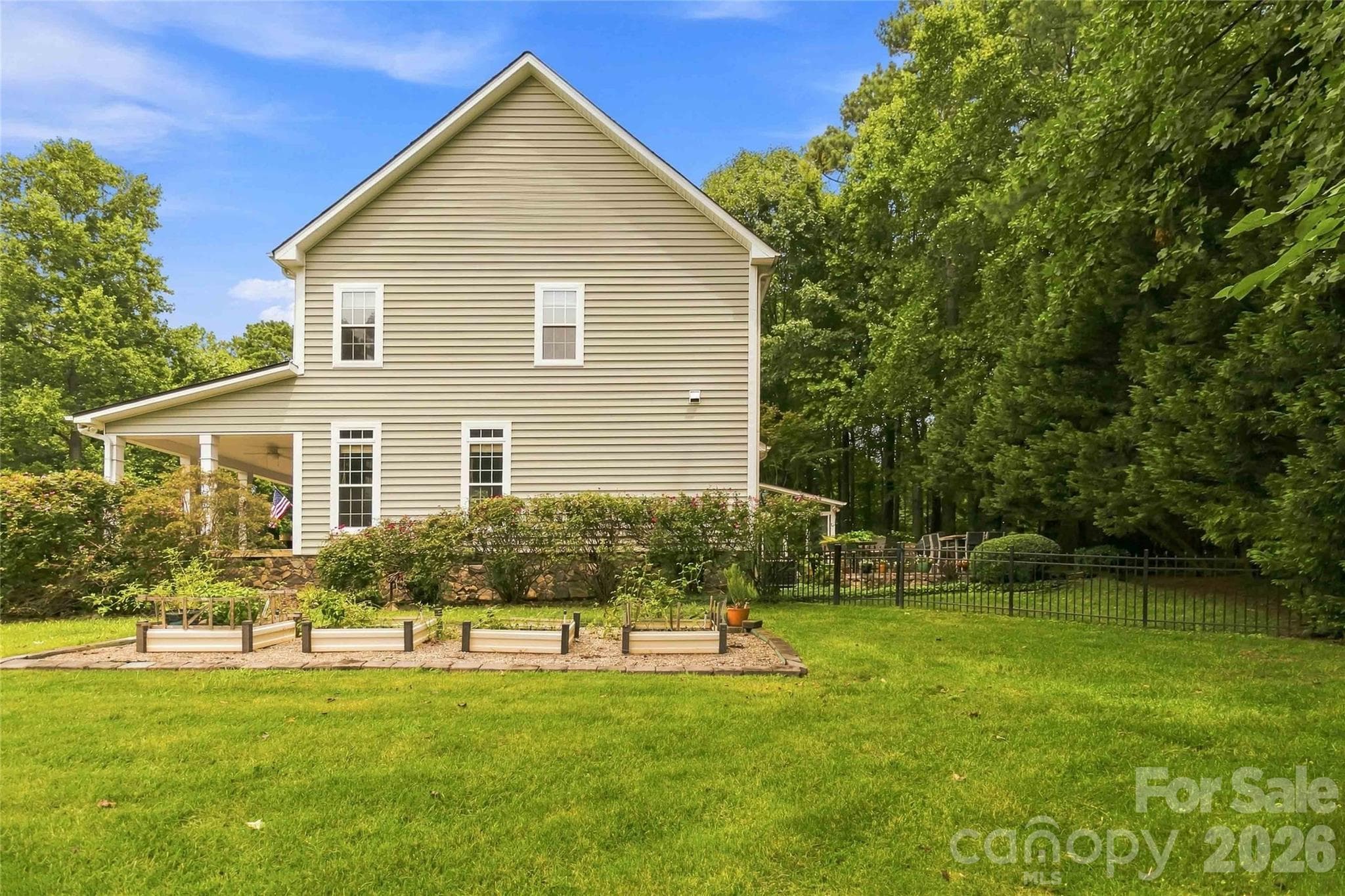 Single Family Residence at 354 Robinson Road, Mooresville, photo 39 of 48