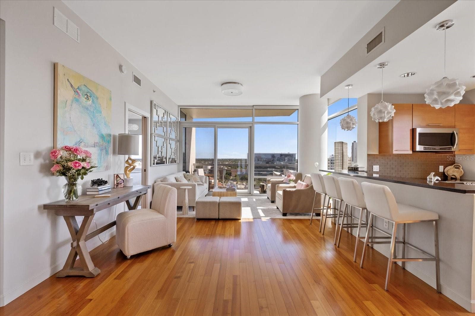 Condominium at 400 4TH AVE S #1004, ST PETERSBURG, photo 6 of 61