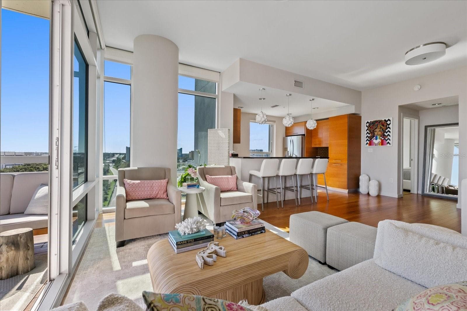 Condominium at 400 4TH AVE S #1004, ST PETERSBURG, photo 11 of 61