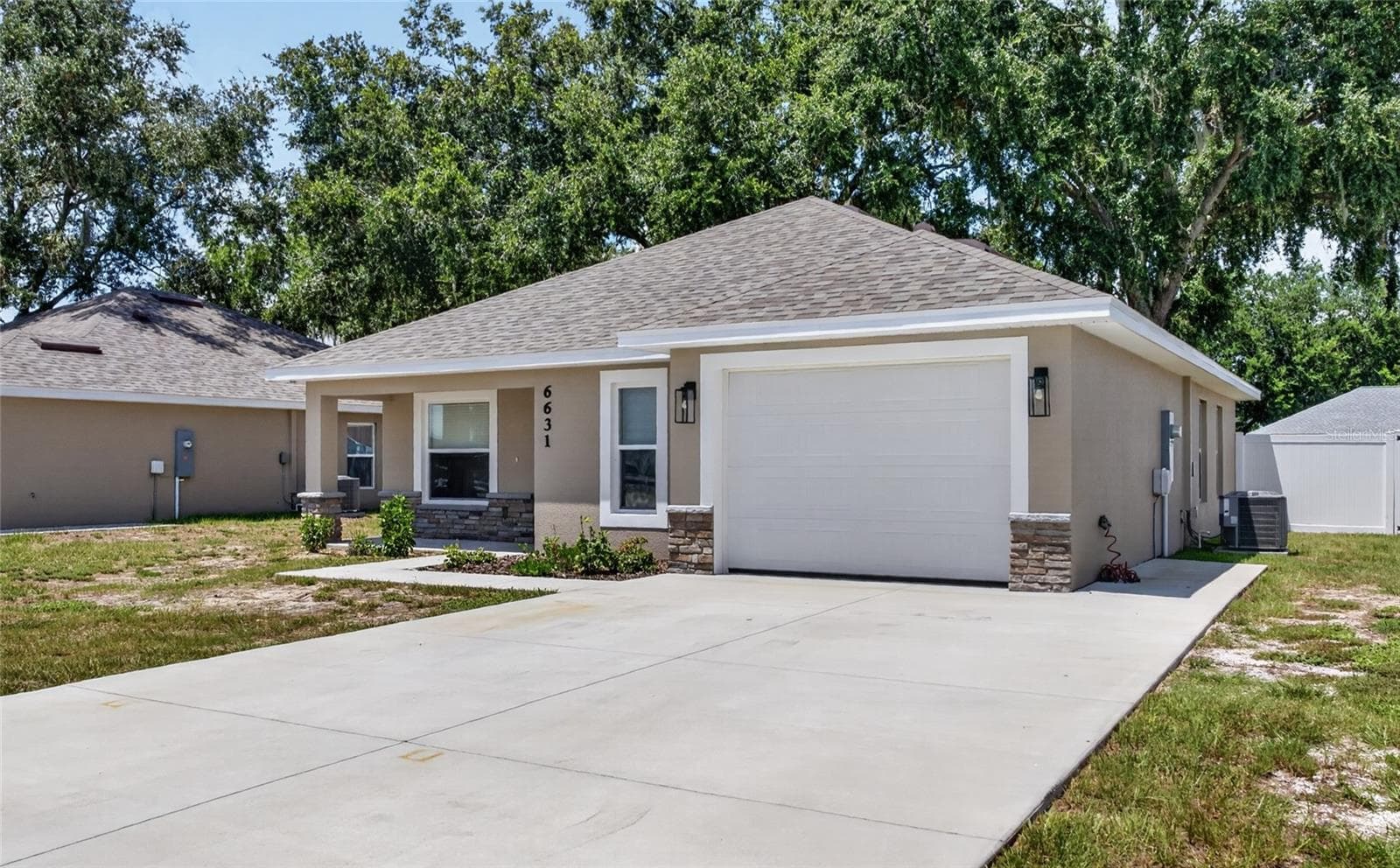 Single Family Residence at 6631 THORNHILL RD, WINTER HAVEN, photo 2 of 24