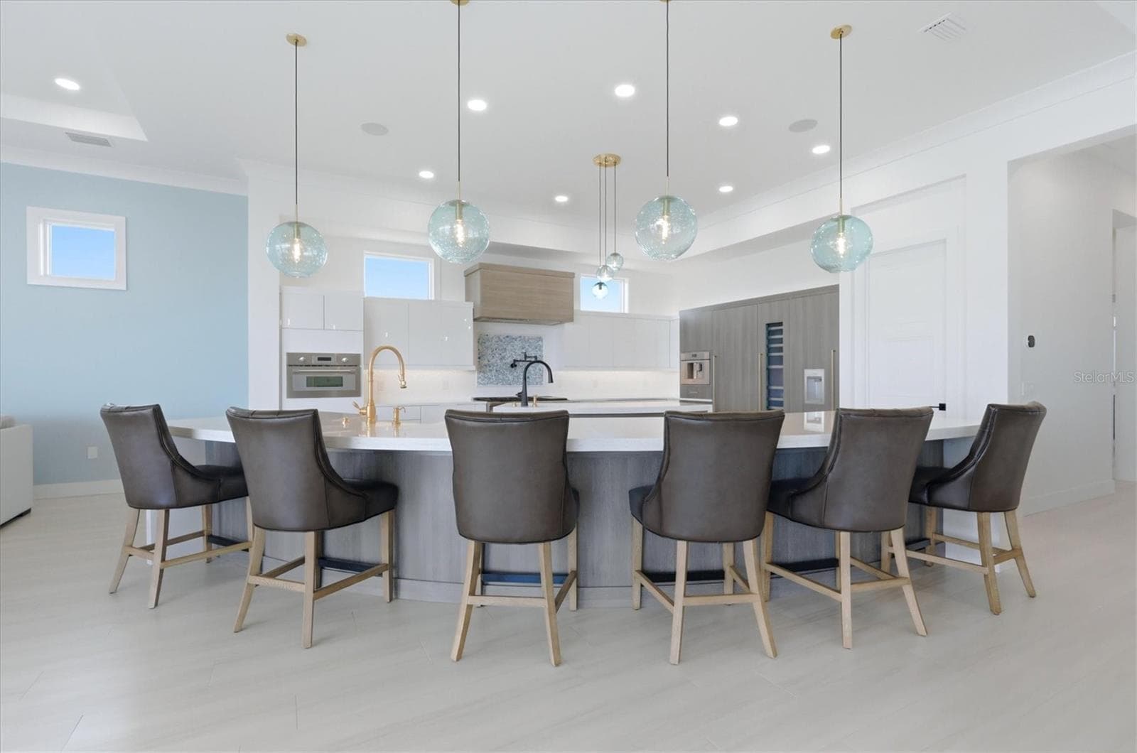 Kitchen - 387 S SHORE DR, SARASOTA